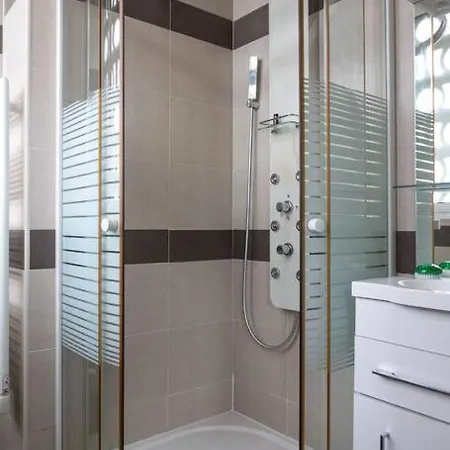 Apartament Charming And Spacious With Balcony Views Boulogne-Billancourt