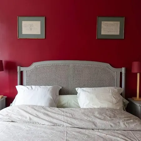 Charming And Spacious With Balcony Views * Boulogne-Billancourt